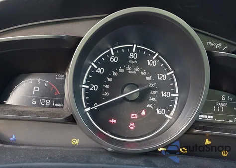 2018 Mazda Mazda3 Touring из США, поврежденный, VIN 3MZBN1V39JM257639